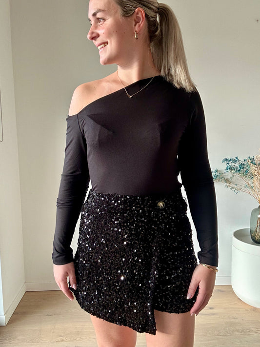 One sholder top