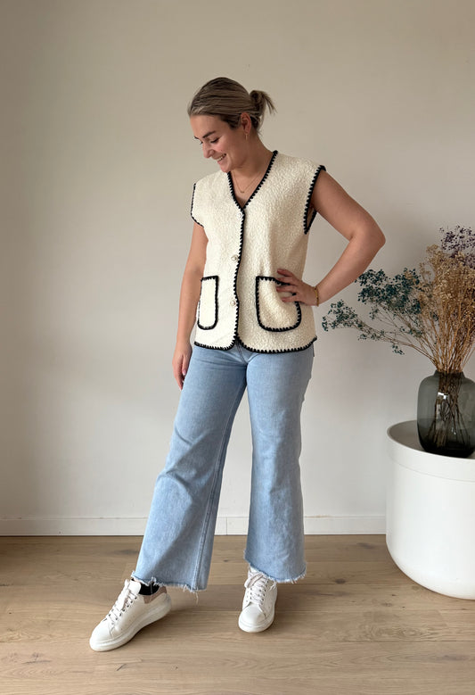 Black and white gillet