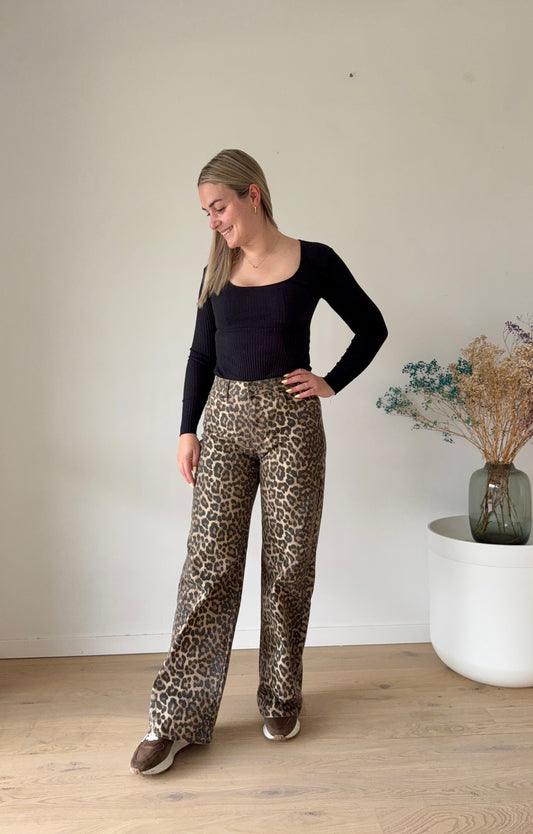 Tiger jeans